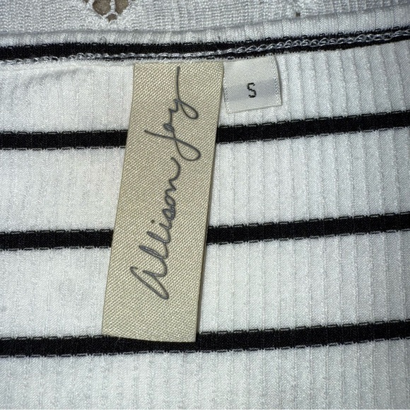 Allison Joy Black and White Striped Ruffle Bell Sleeve Boho Blouse size Small - Picture 5 of 15